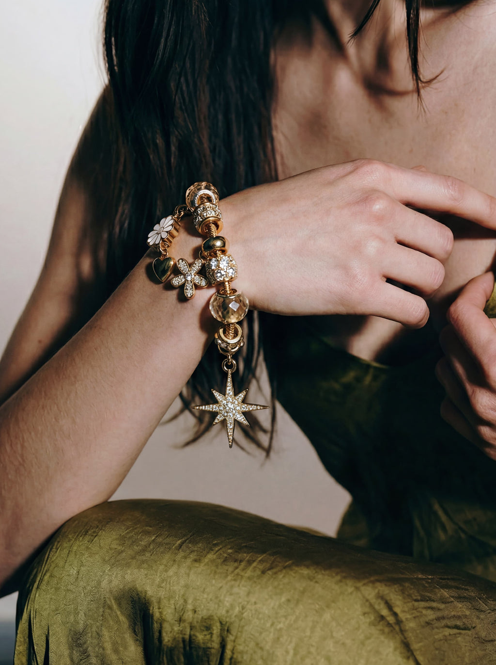 The Eosphorus. Gold Serpent Chain Starburst Bracelet
