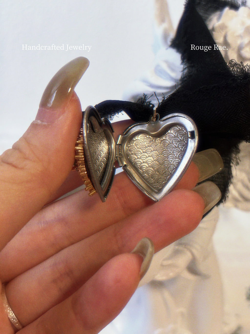 The Abyssal Heart. Vintage Sea-Green Stone Heart Locket Ribbon Necklace