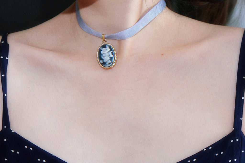 The Deep Nocturne. Vintage Carved Resin Rose Cameo Ribbon Choker-Necklace