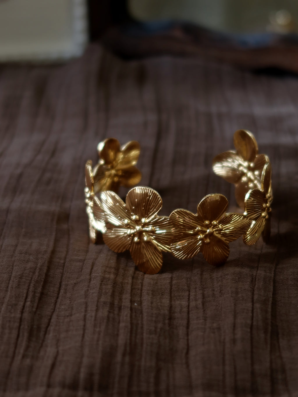 The Gilded Flora – Sculptural Relief Cuff