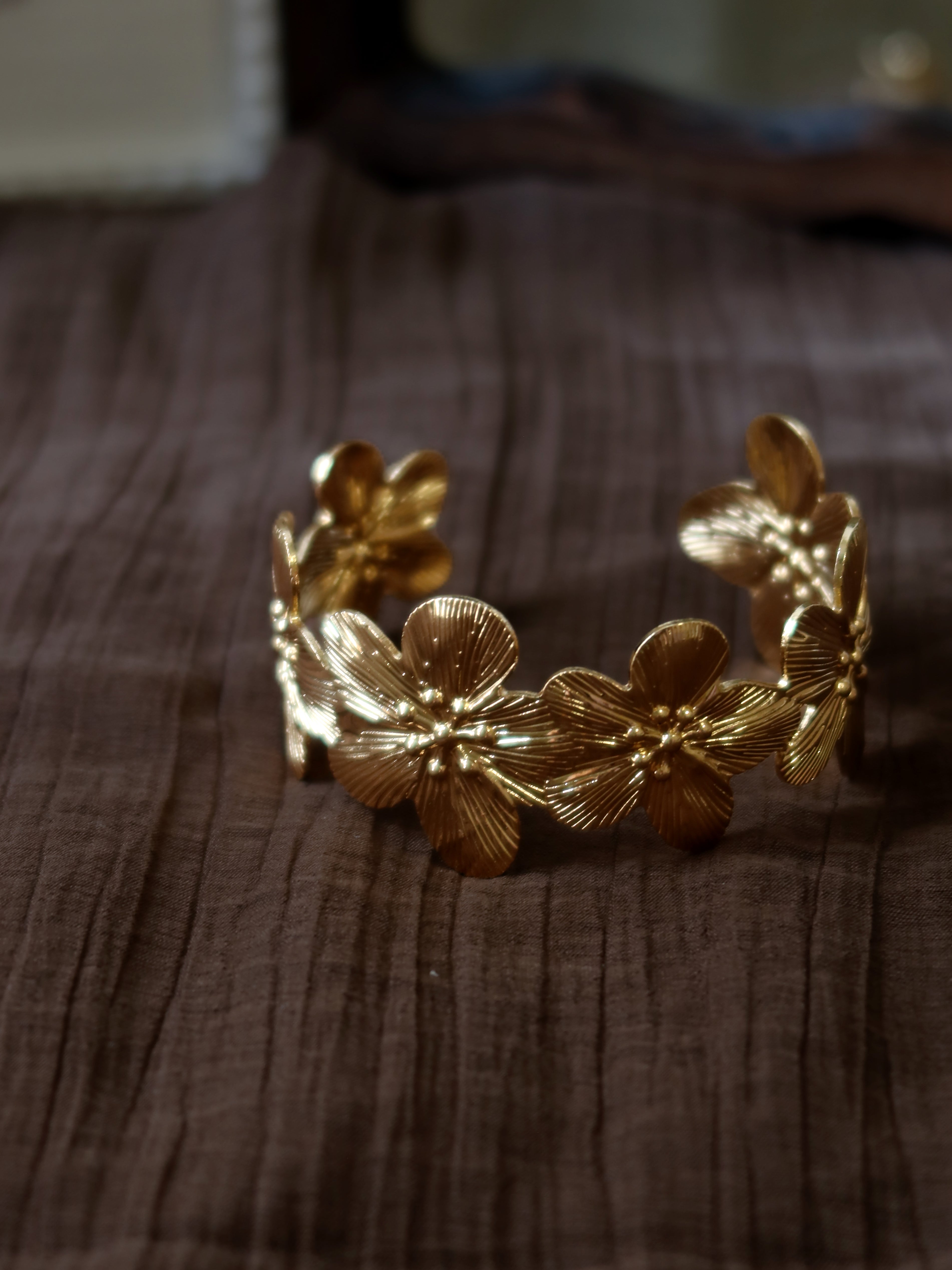 The Gilded Flora – Sculptural Relief Cuff