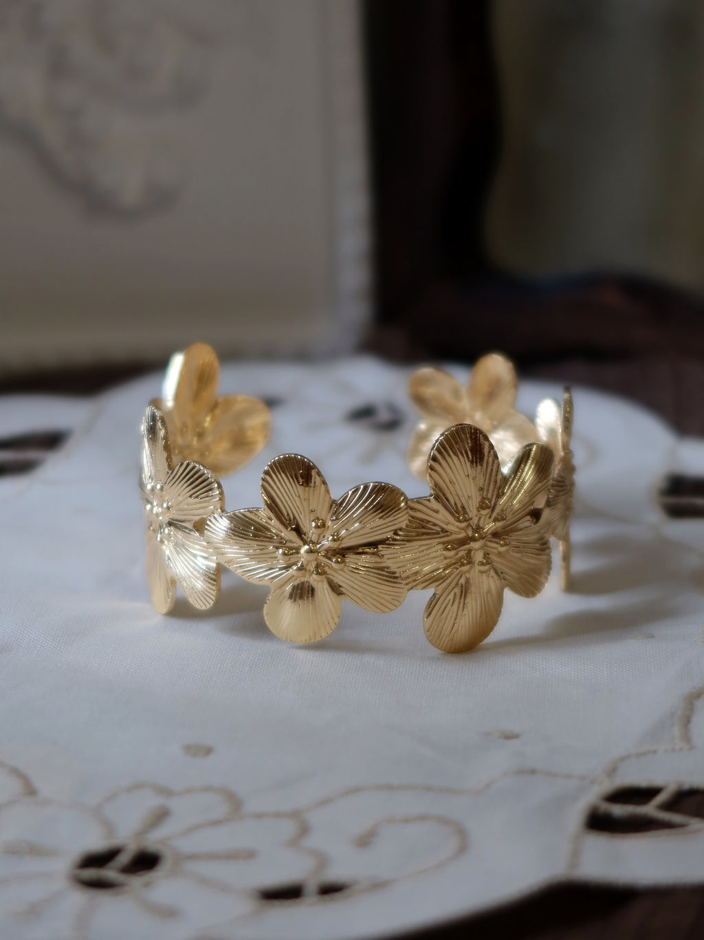 The Gilded Flora – Sculptural Relief Cuff